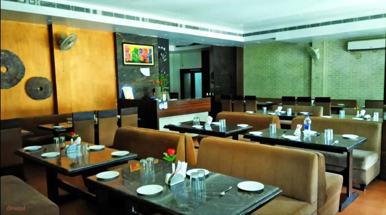 Babian Inn Lucknow Exterior foto